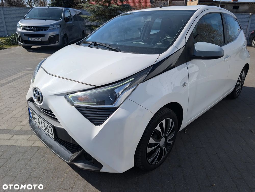 Toyota Aygo 1.0 VVT-i Color Edition - 2