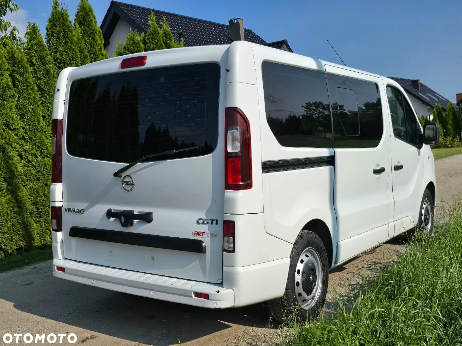Opel Vivaro - 4