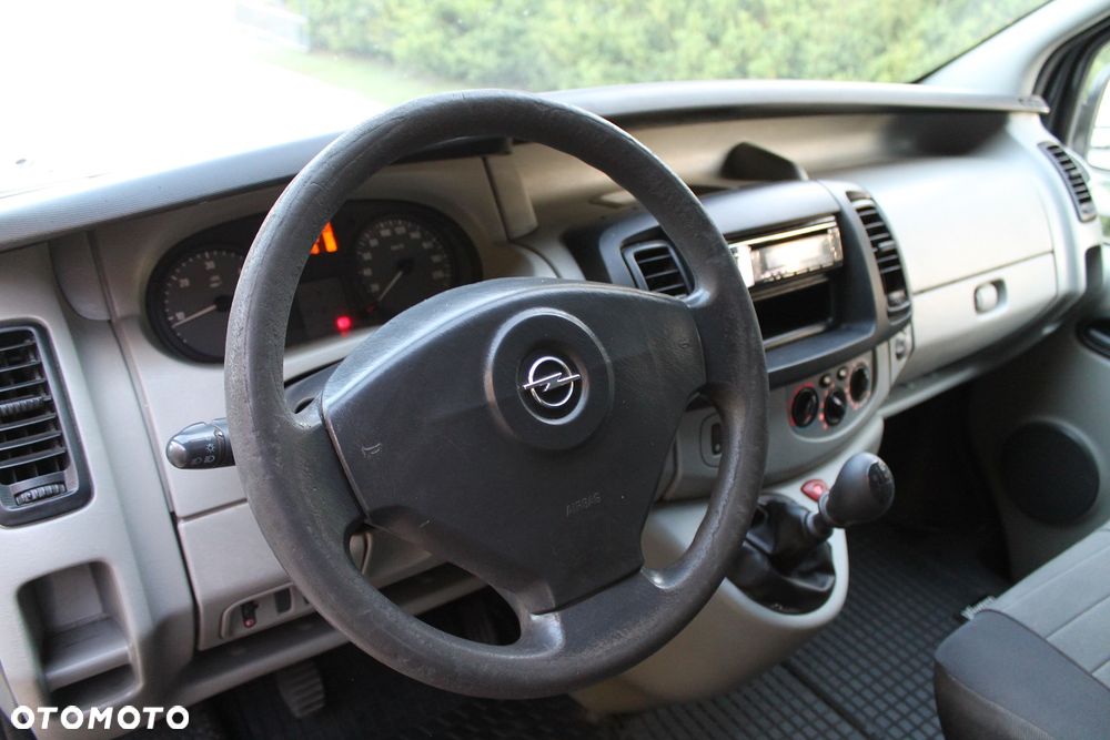 Opel Vivaro - 13
