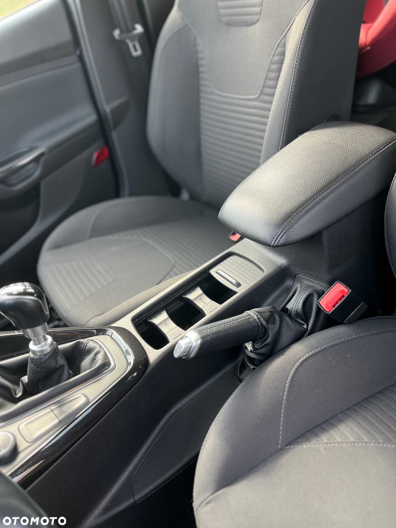 Ford Focus 1.5 EcoBoost Titanium ASS - 6