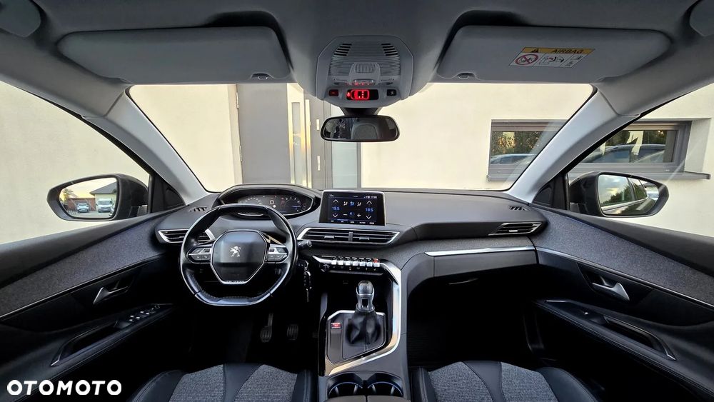 Peugeot 3008 1.2 PureTech Allure S&S - 21