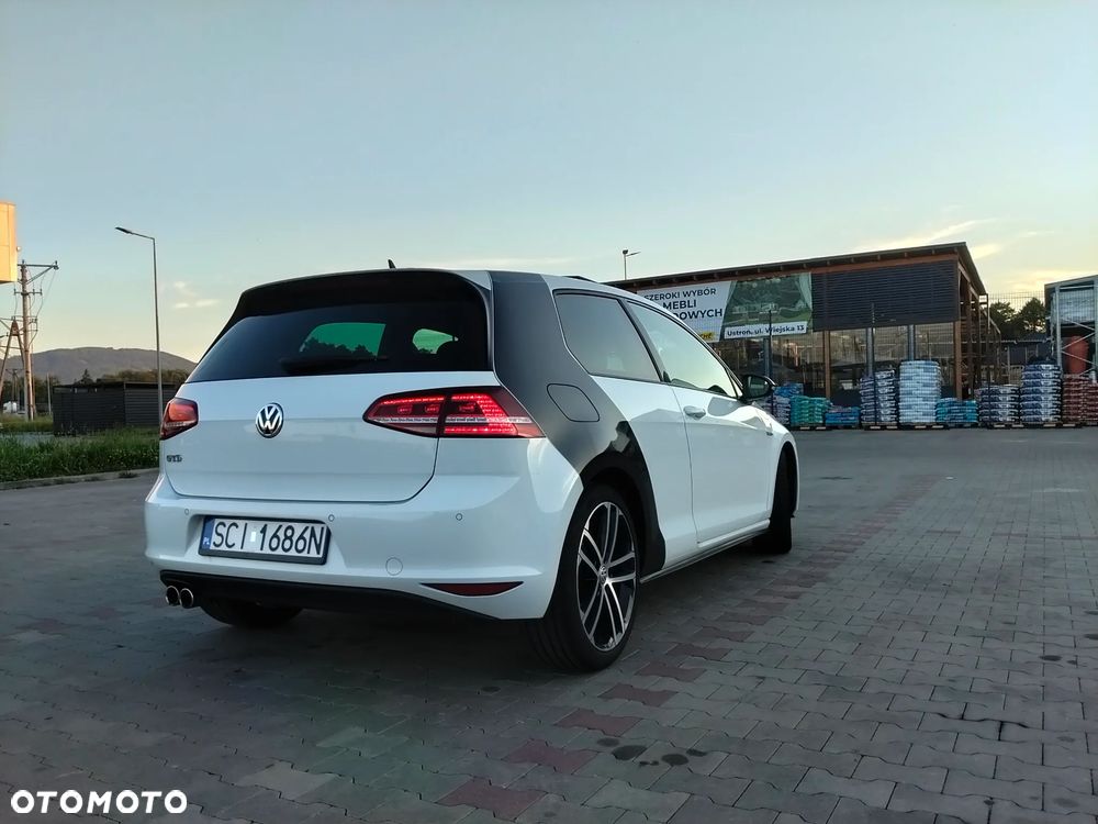 Volkswagen Golf GTD (BlueMotion Technology) - 6