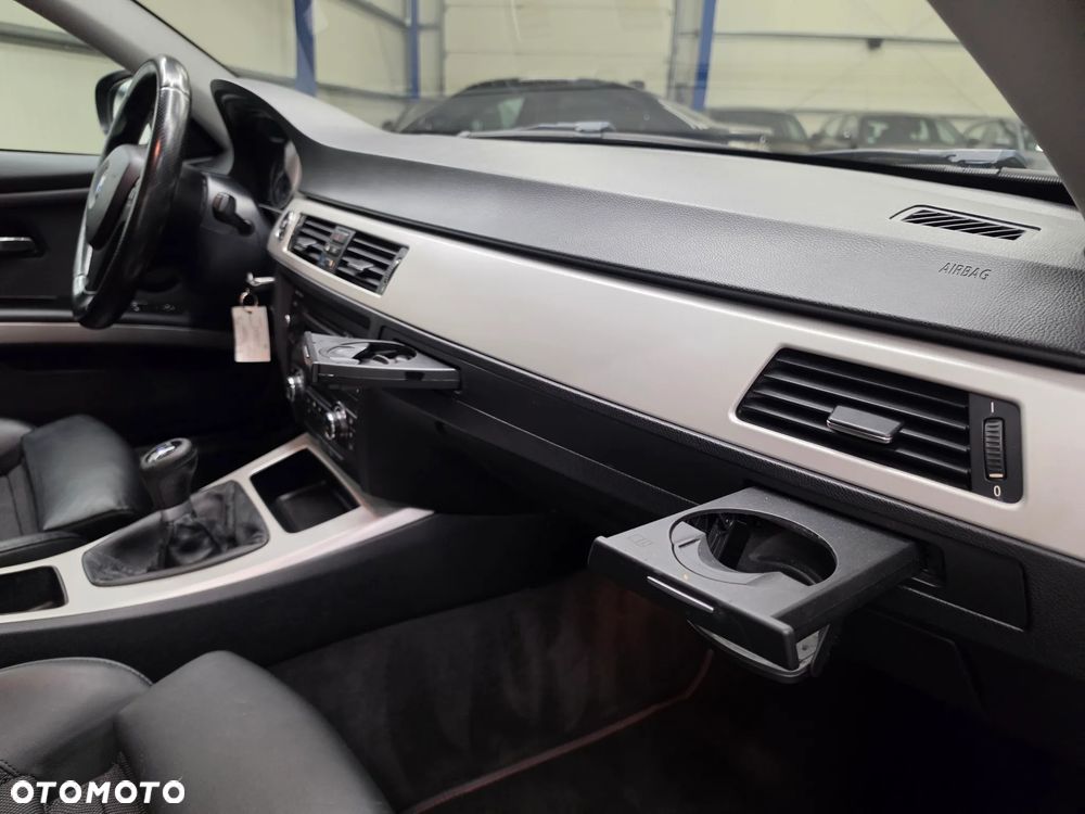 BMW Seria 3 - 28