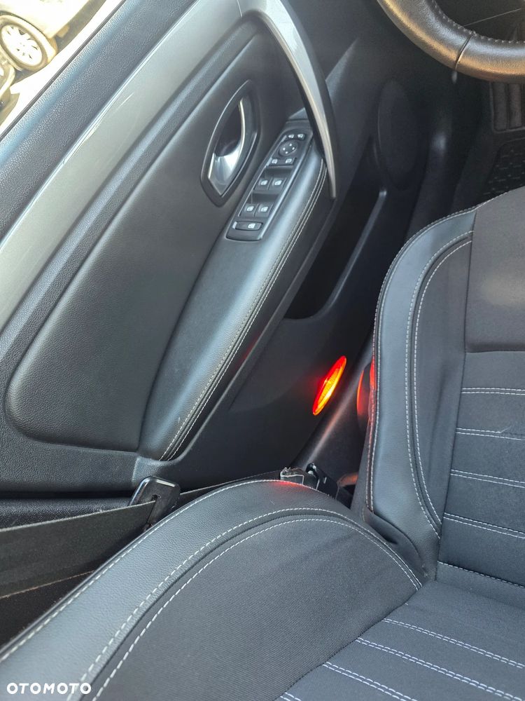 Renault Laguna dCi 150 FAP Bose - 30