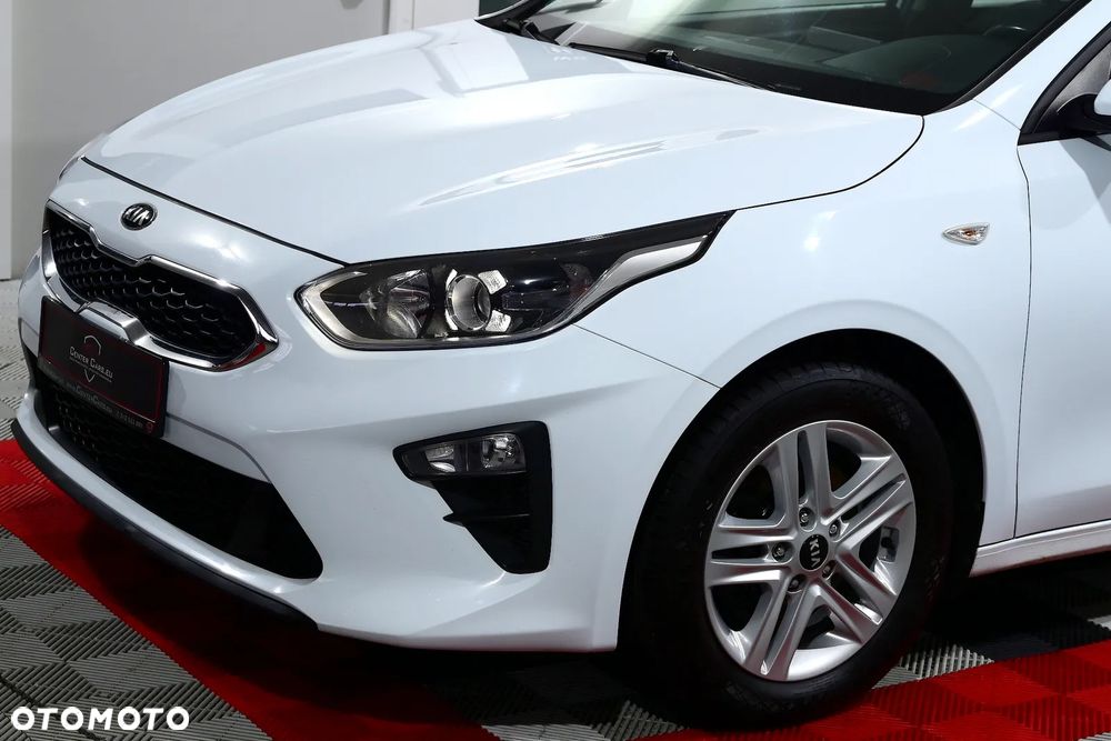 Kia Ceed - 34