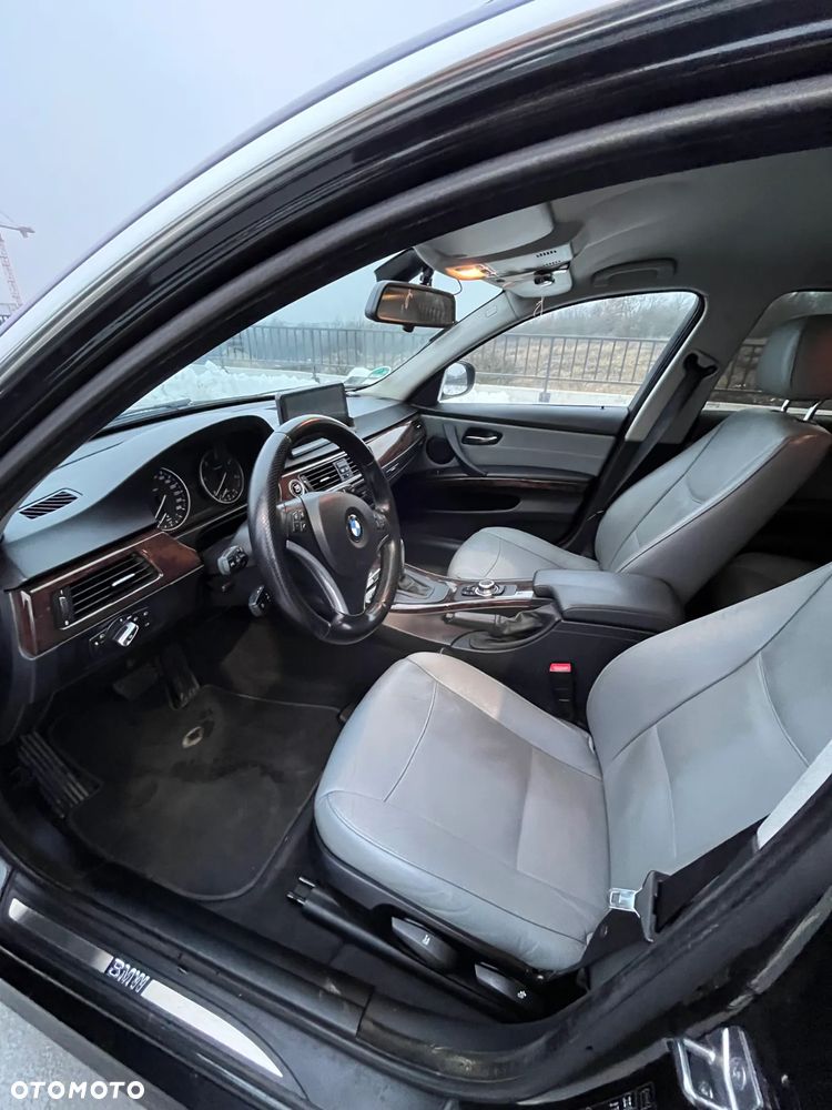 BMW Seria 3 320d DPF - 23