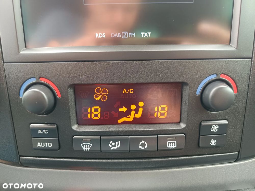 Citroën Berlingo Multispace BlueHDi 120 S&S SHINE - 27