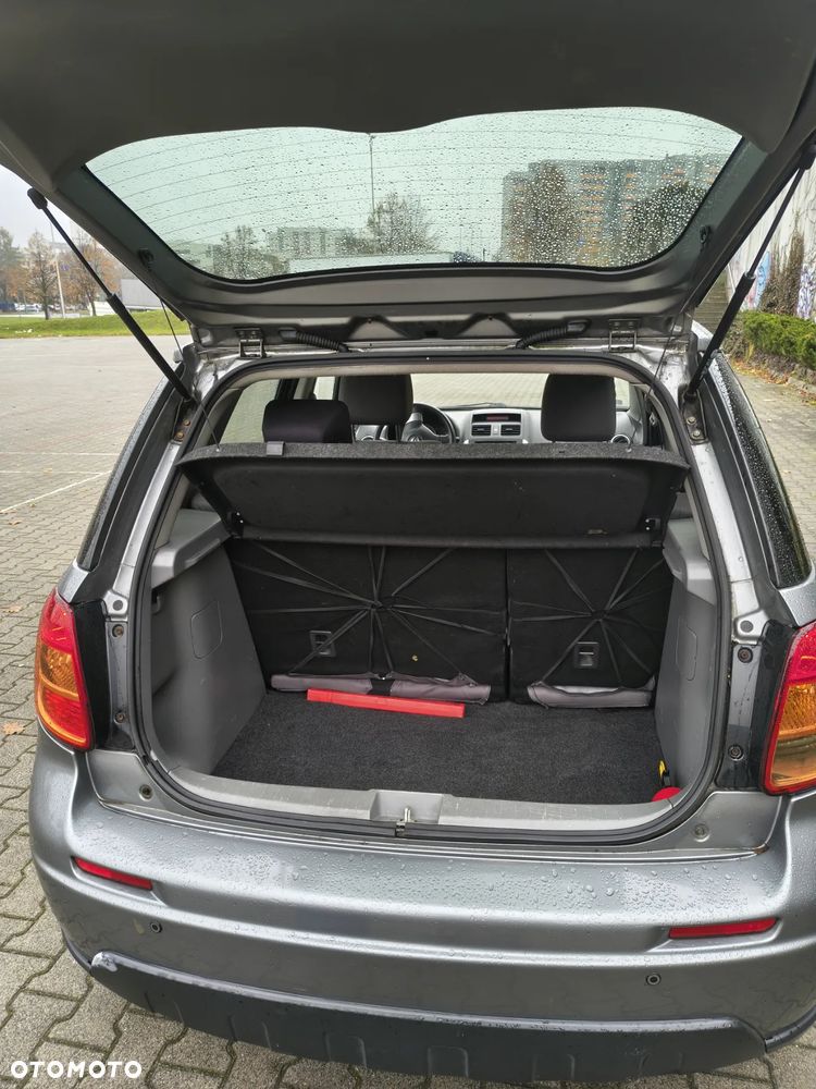 Suzuki SX4 - 9
