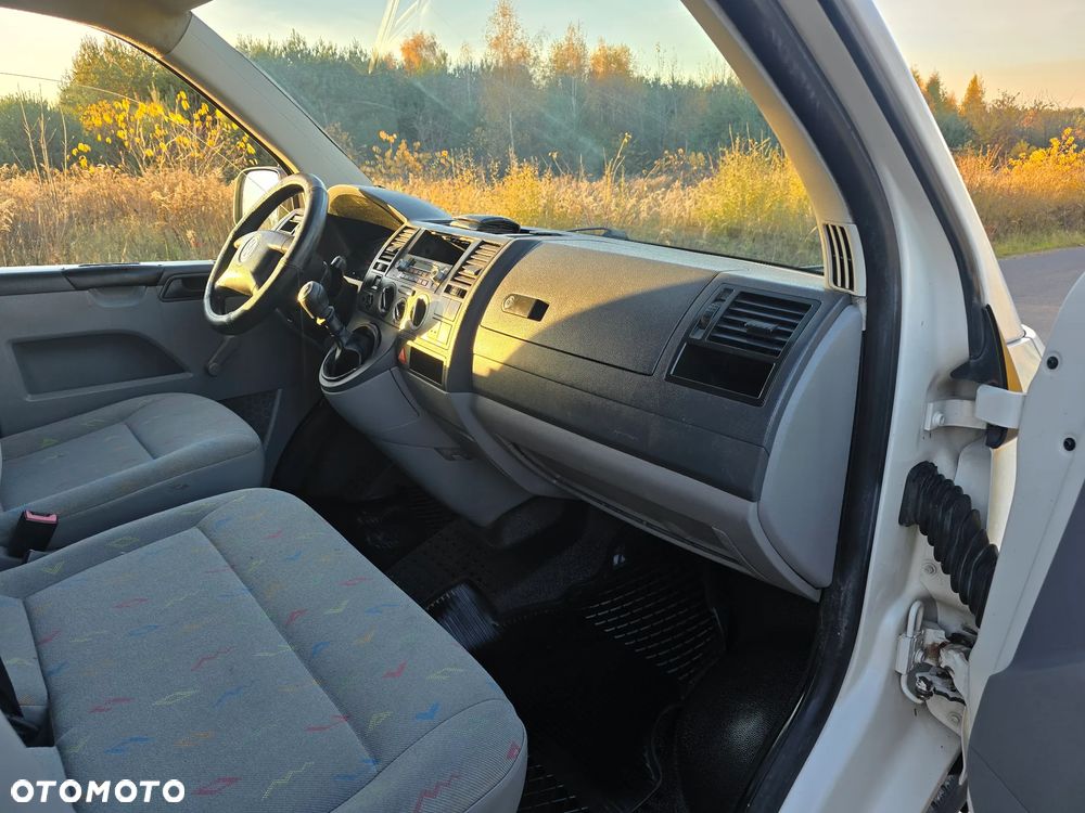 Volkswagen Transporter - 12