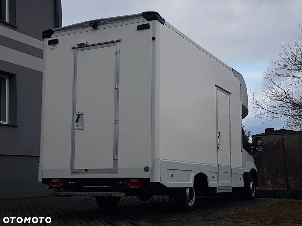 Iveco DAILY KONTENER NISKOPODŁOGOWY 4,43x2,23x2,42 SKLEP FOODTRUCK BAR KLIMA KONIOWÓZ KAMPER - 28