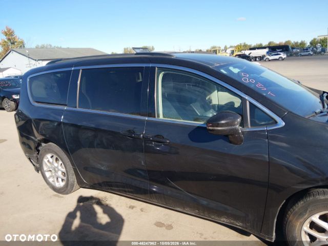 Chrysler Pacifica - 6