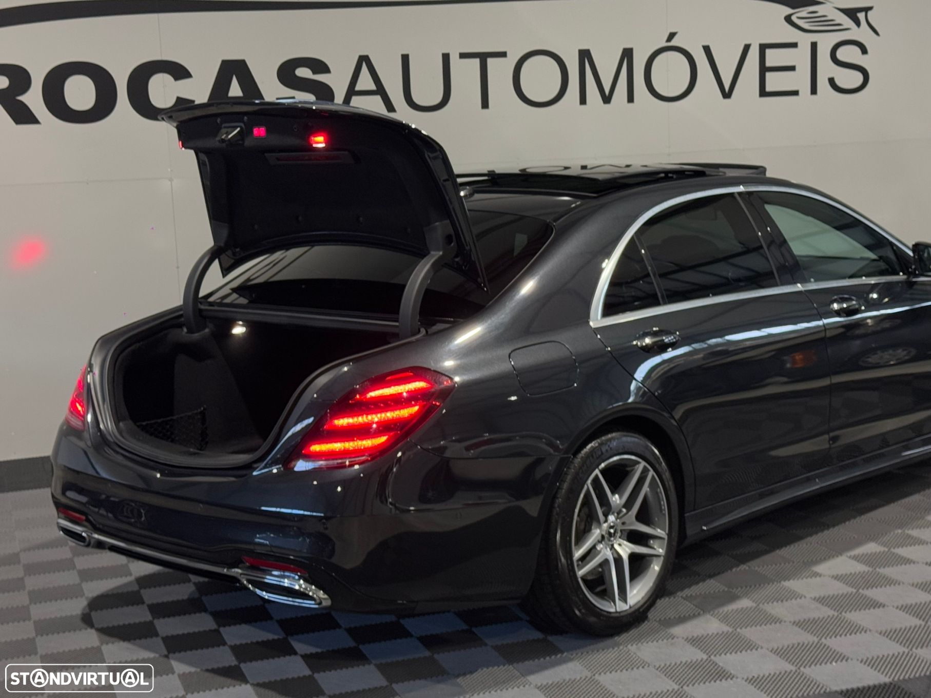 Mercedes-Benz S 400 d Longo - 28