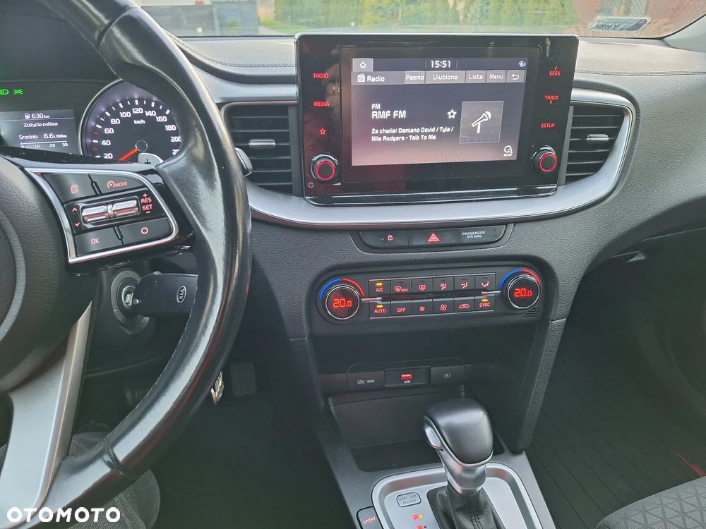 Kia Ceed 1.6 CRDi SCR M DCT - 6