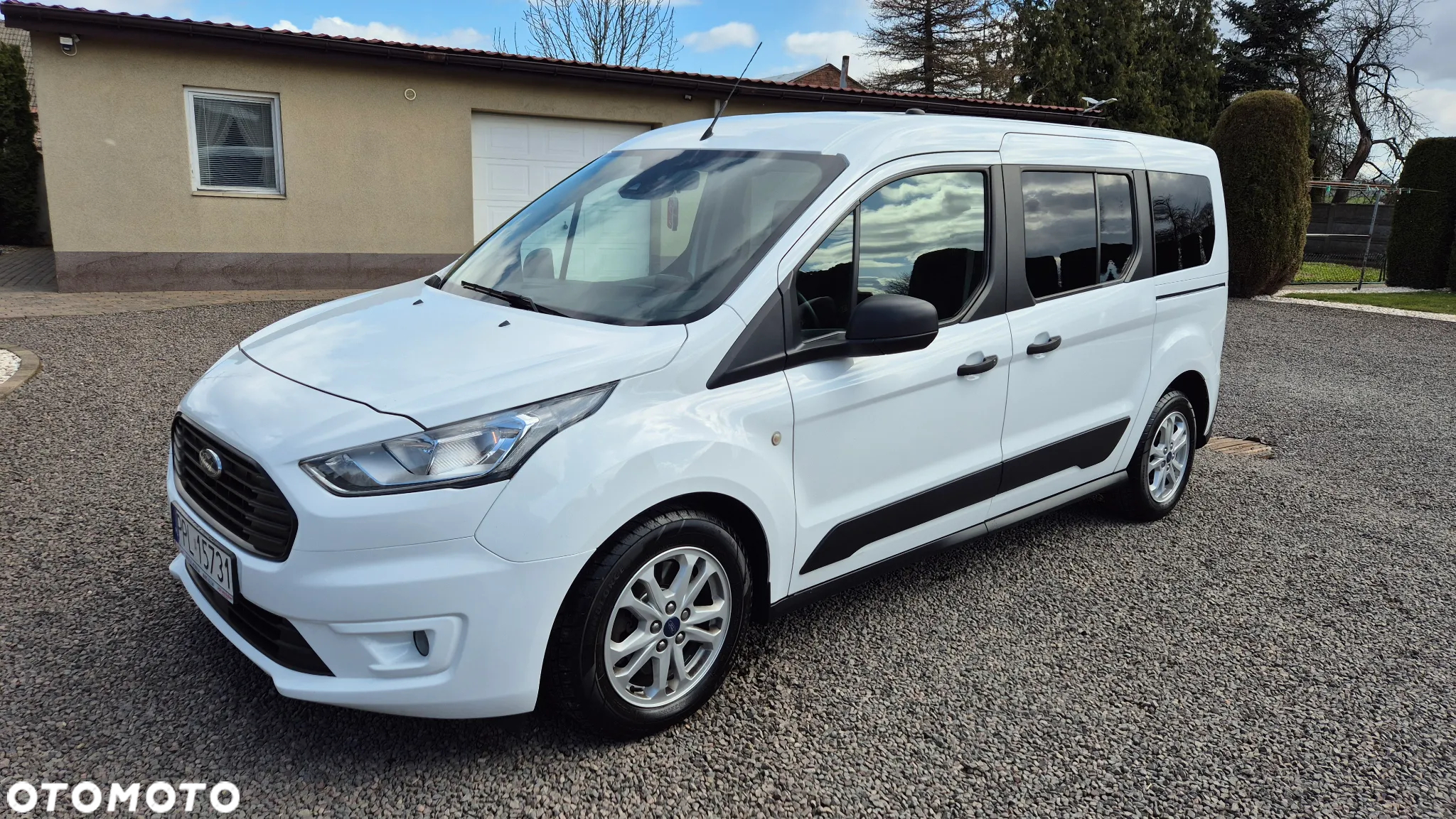 Ford Tourneo Connect Grand - 2