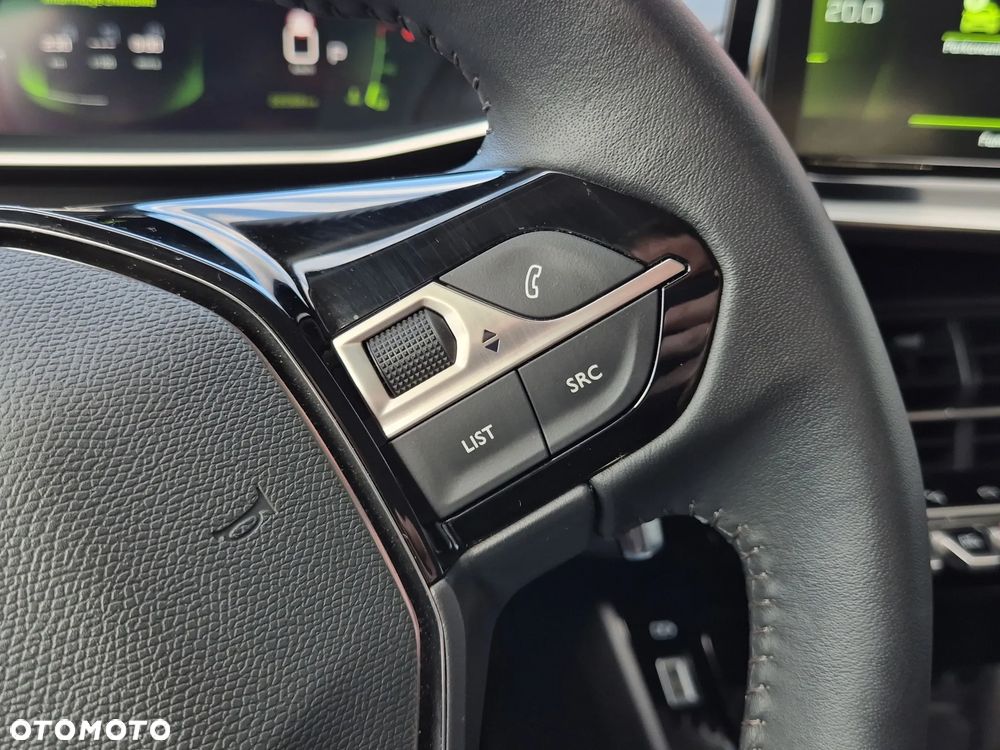 Peugeot 2008 PureTech 130 Allure S&S EAT8 - 19