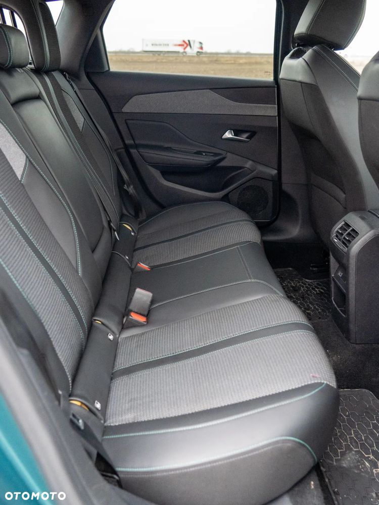 Peugeot 308 1.2 PureTech Allure Pack S&S EAT8 - 14