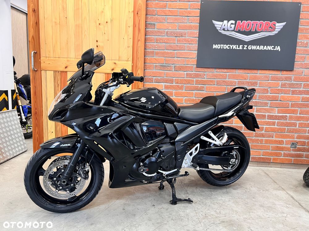Suzuki GSX 1000 - 15
