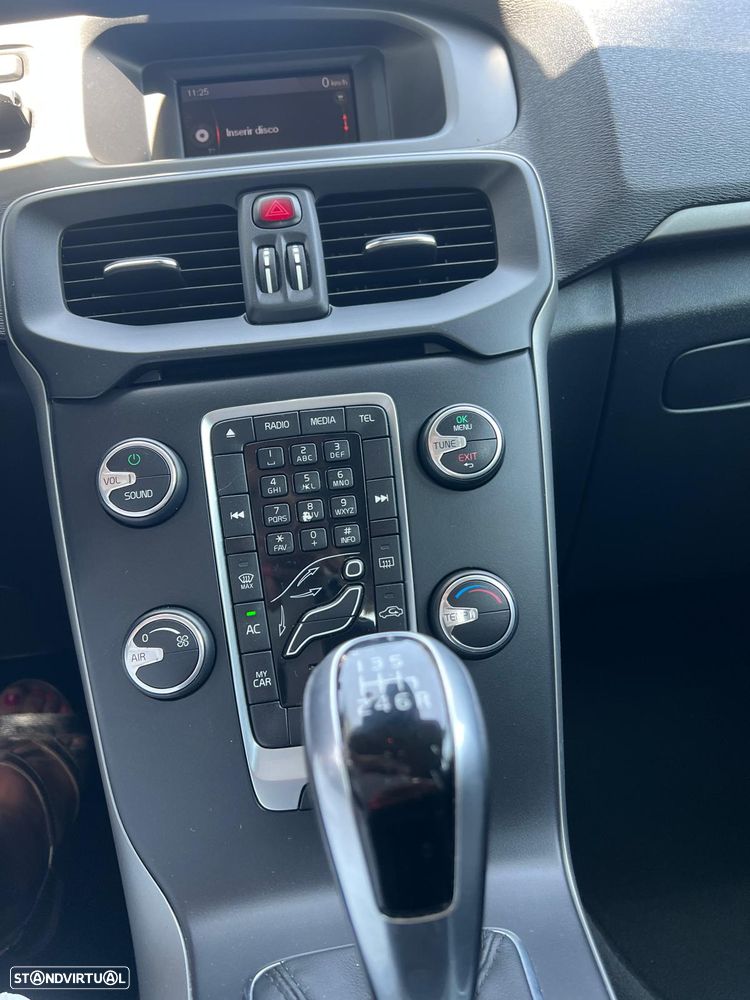 Volvo V40 2.0 D2 Momentum - 38