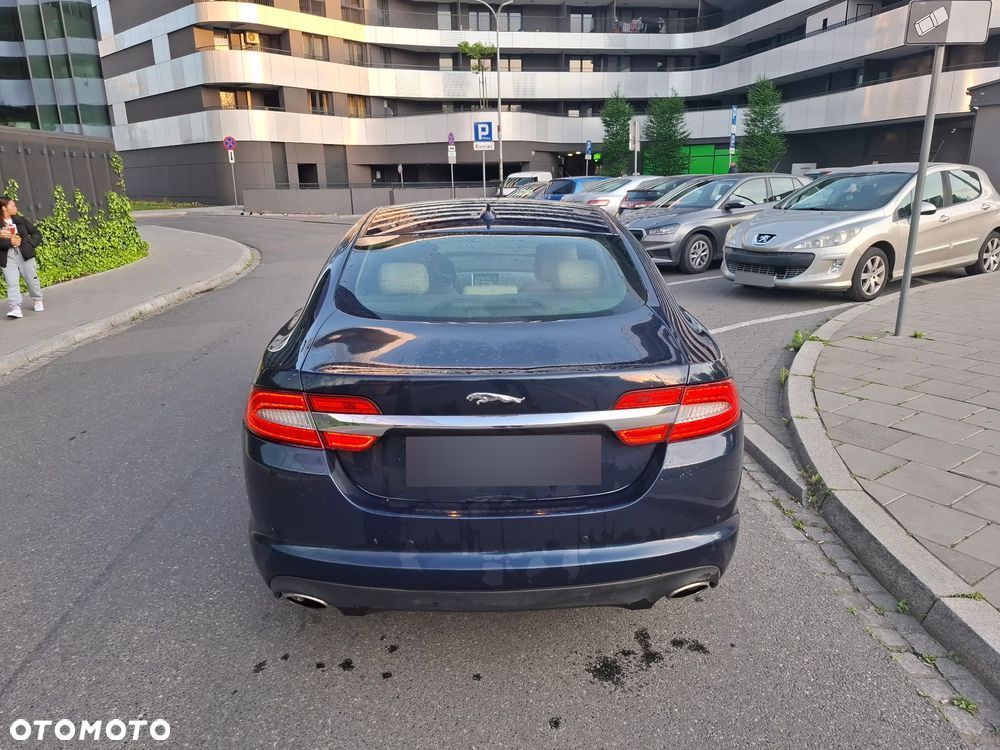 Jaguar XF 3.0 V6 D Premium Luxury - 29