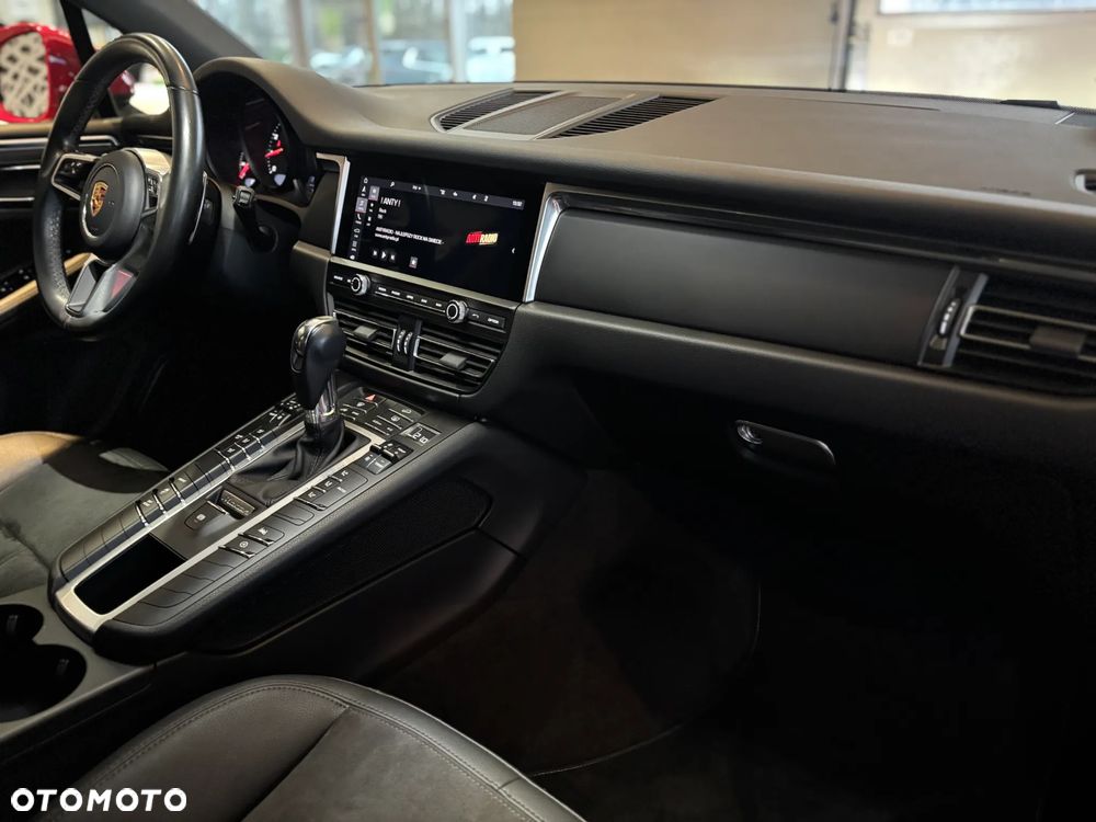 Porsche Macan - 22