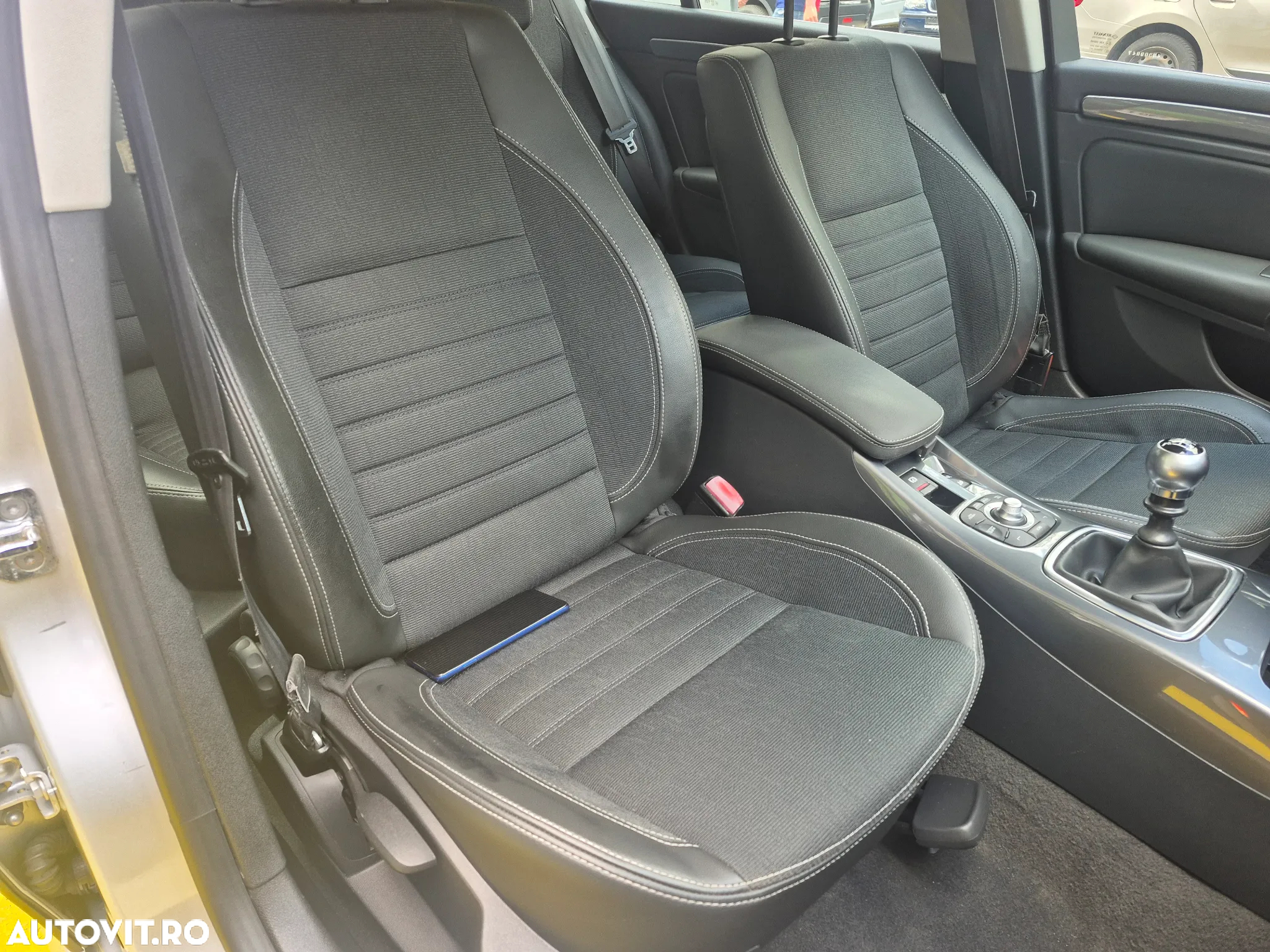 Renault Laguna 2.0dCi Privilege - 12