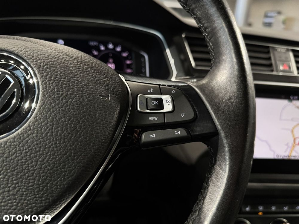 Volkswagen Tiguan - 24