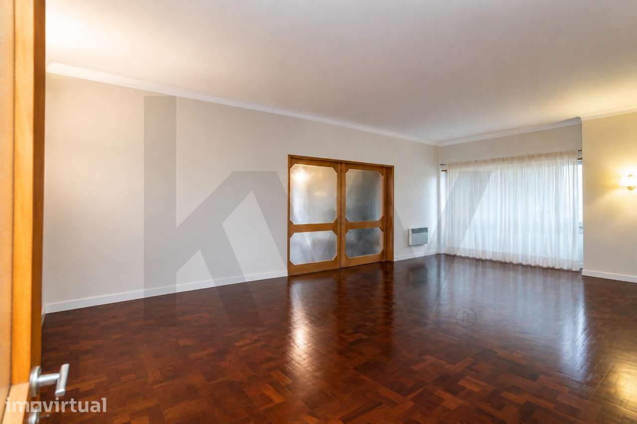 Apartamento T5 com 219 m2 e Varandas em São Domingos de Benfica – Exce - Grande imagem: 2/49