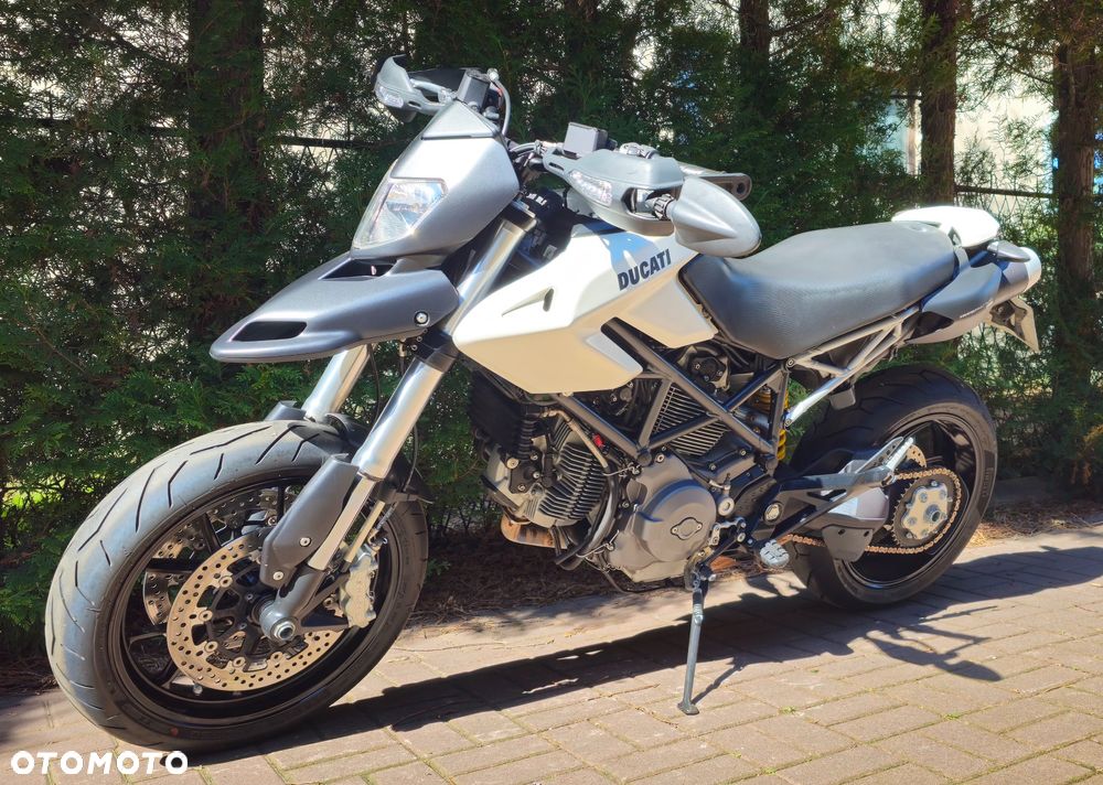 Ducati Hypermotard - 1