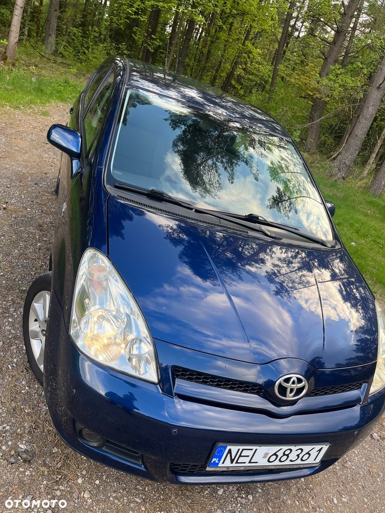 Toyota Corolla Verso 1.8 Prestige - 1