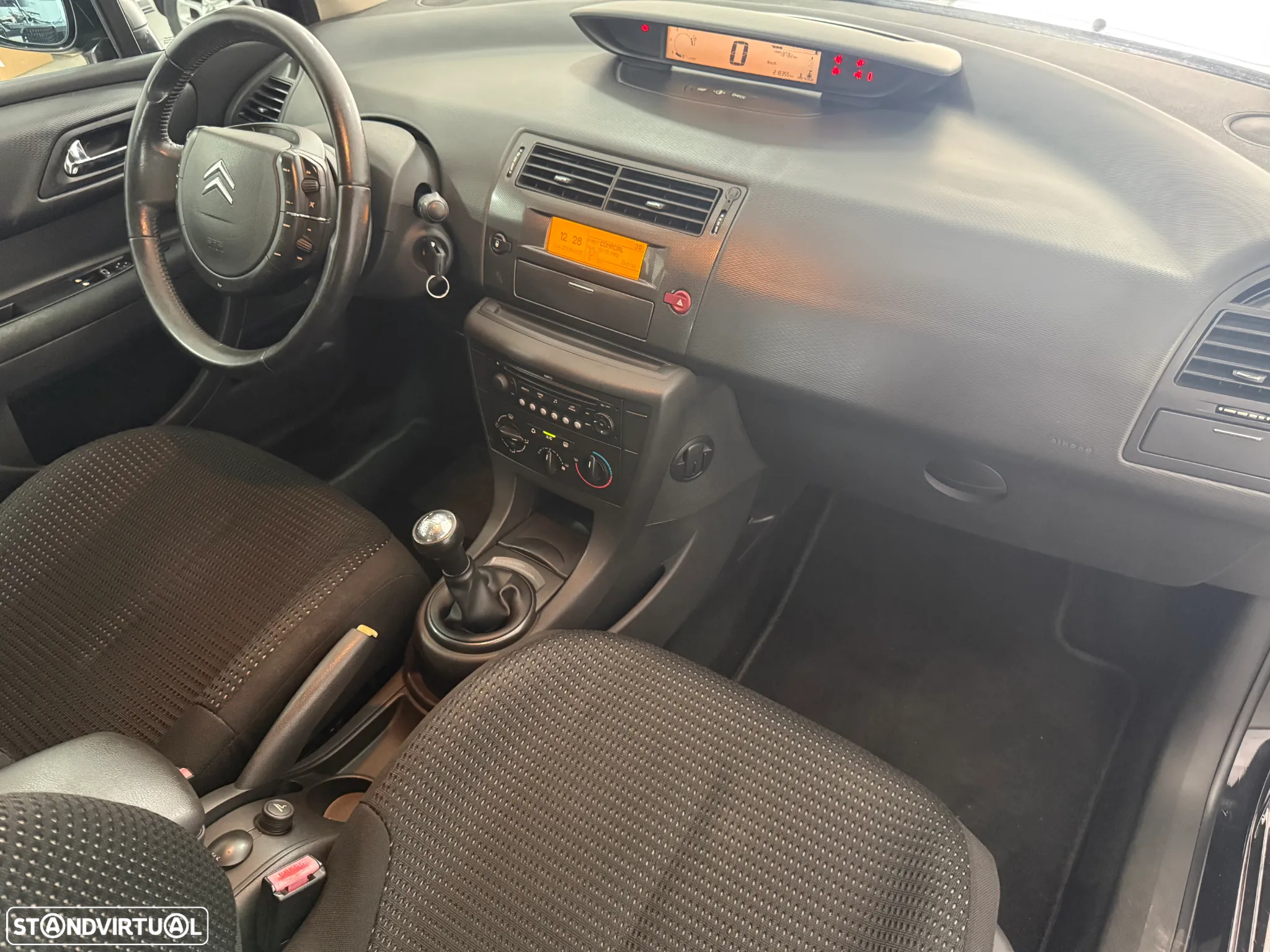 Citroën C4 1.6 HDi SX - 14