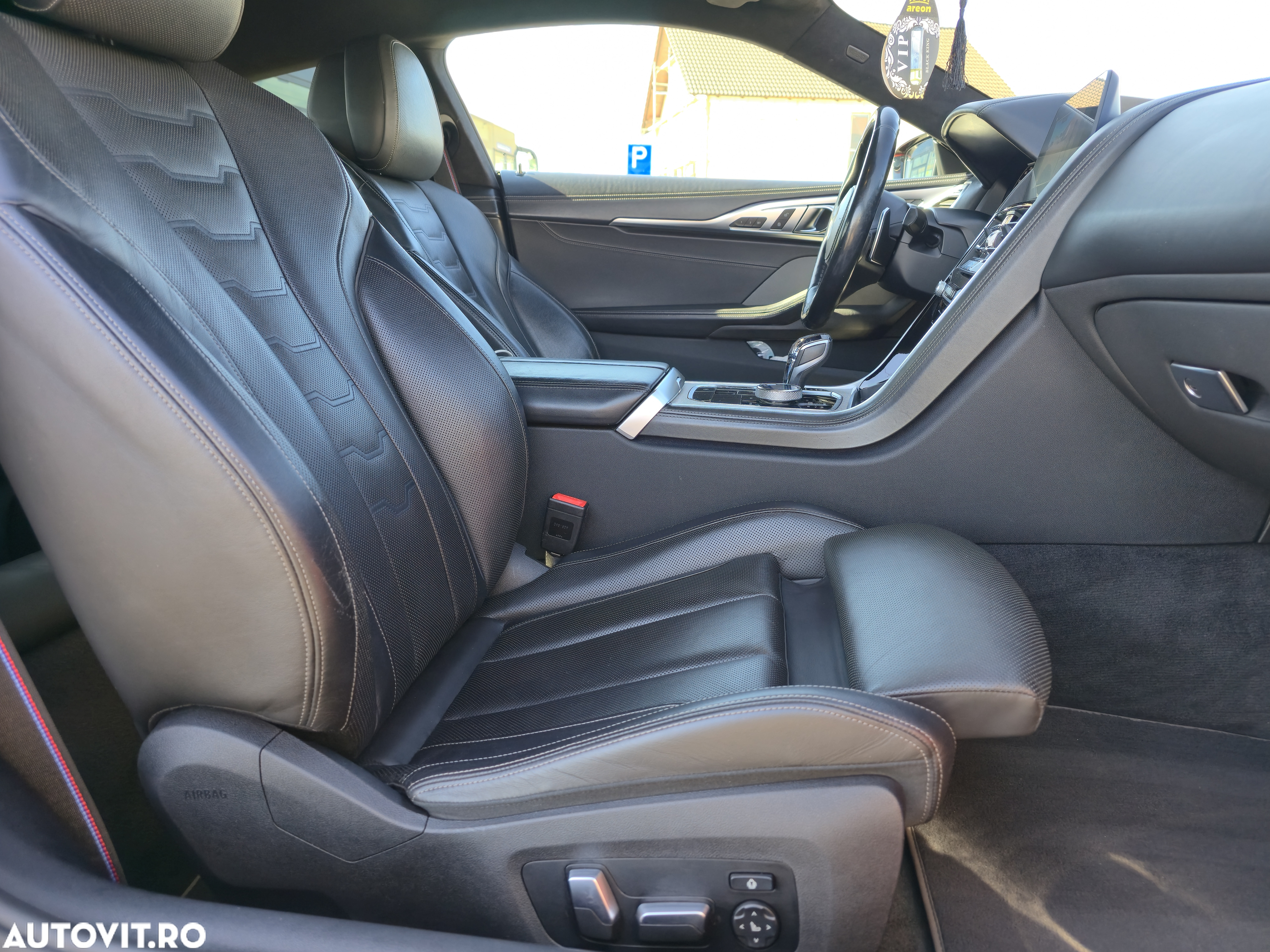 BMW M8 M850i xDrive AT - 21
