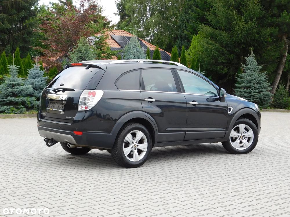 Chevrolet Captiva 2.0 d LT medium - 2