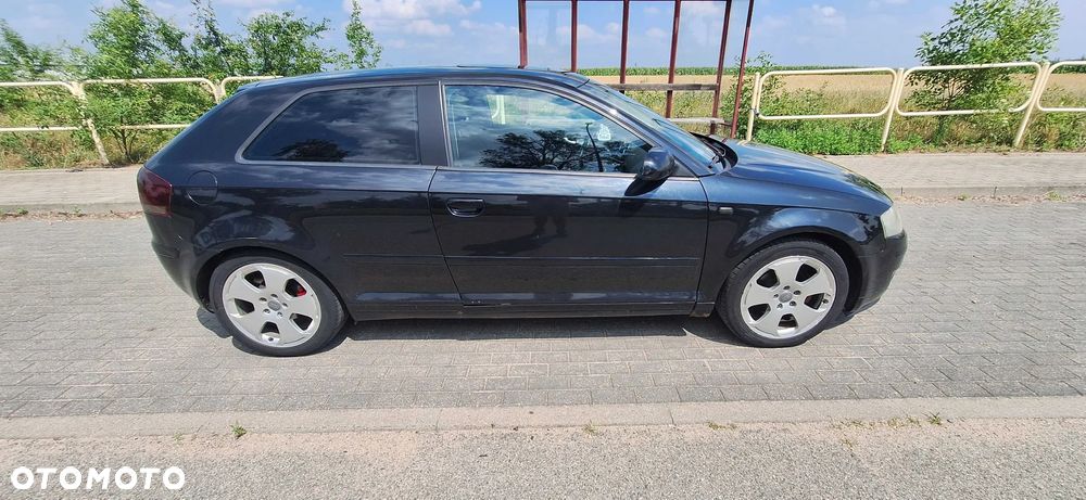 Audi A3 3-drzwiowe 1.6 Ambiente - 3