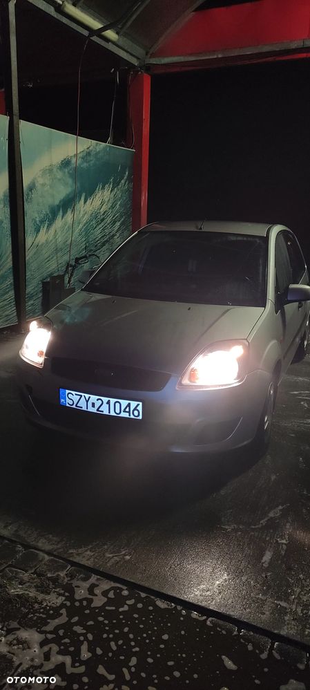 Ford Fiesta 1.4 TDCI - 6