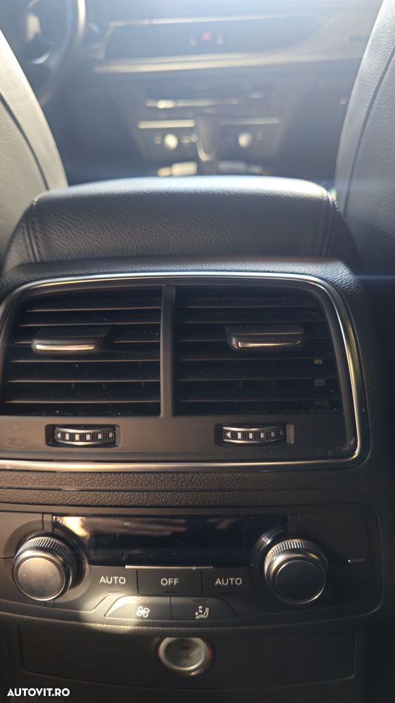 Audi A6 Avant 3.0 TDI quattro S tronic - 25