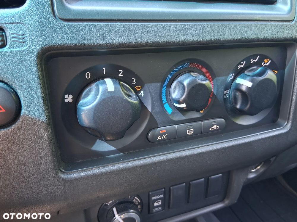 Nissan Navara 2.5 D FE Long - 16