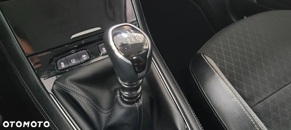 Opel Grandland X 1.2 Start/Stop Dynamic - 22