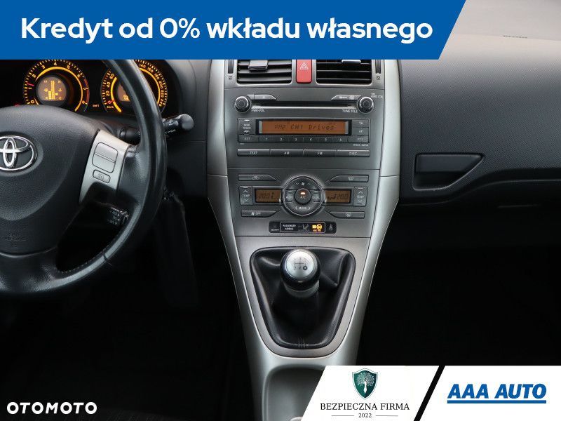 Toyota Auris - 14