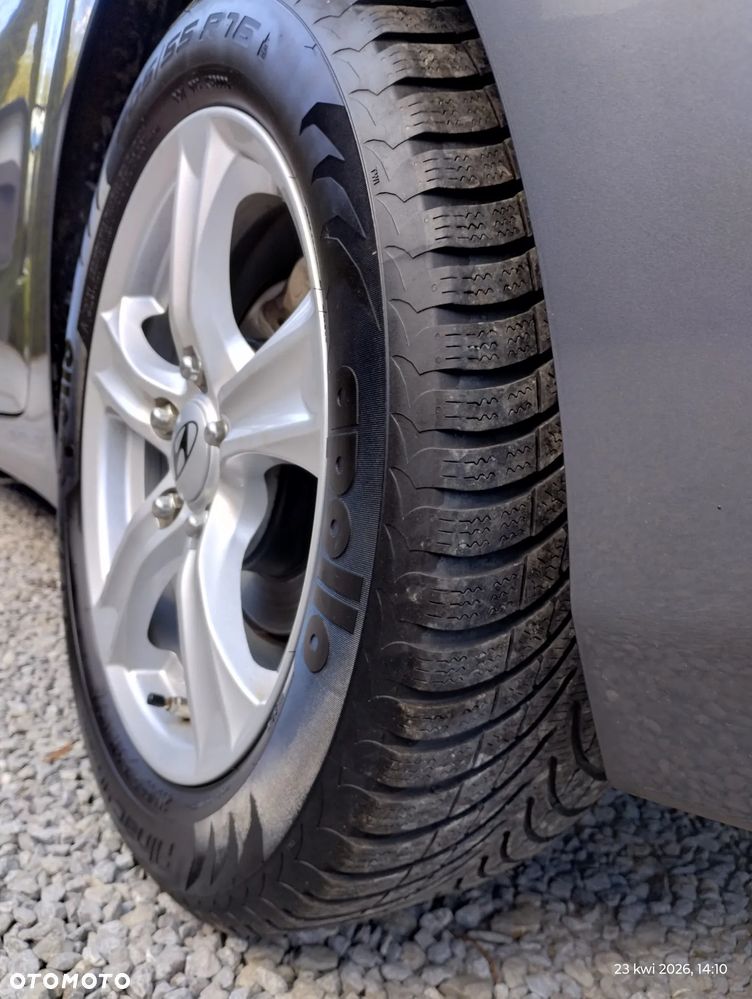 Hyundai i30 1.6 CRDi Fifa World Cup Edition - 40