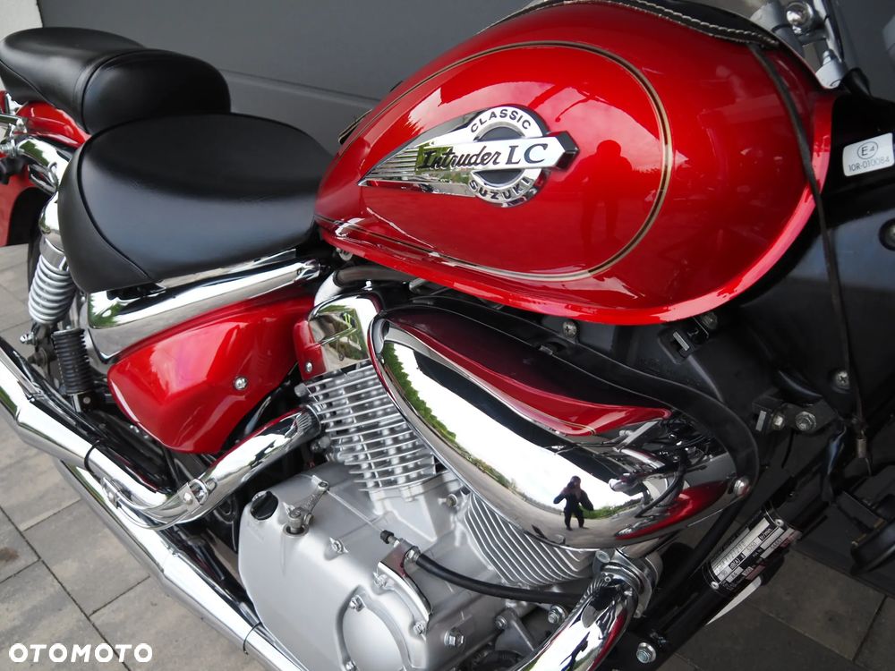 Suzuki Intruder - 16