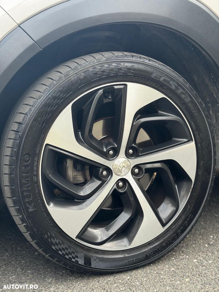 Hyundai Tucson - 30