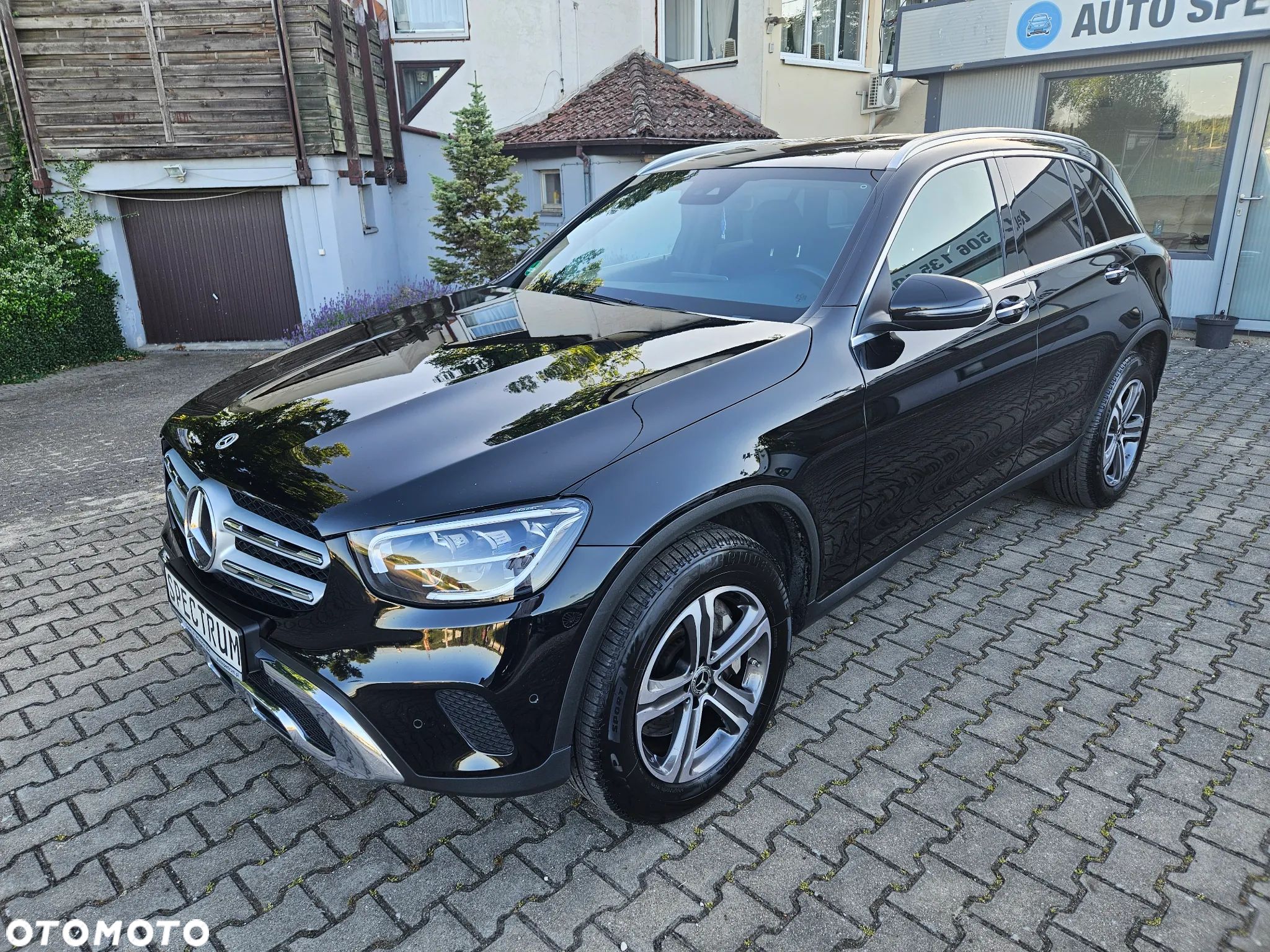 Mercedes-Benz GLC 300 e 4-Matic - 1
