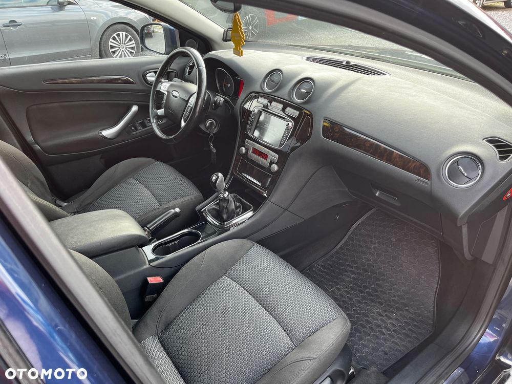 Ford Mondeo 1.8 TDCi Titanium - 23