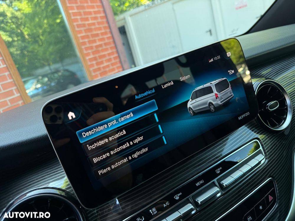Mercedes-Benz V 300 d lang 9G-TRONIC Avantgarde - 11
