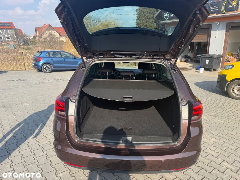 Opel Astra 1.4 Turbo Innovation - 16