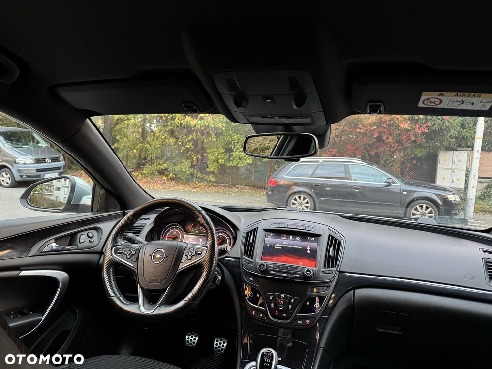Opel Insignia - 10