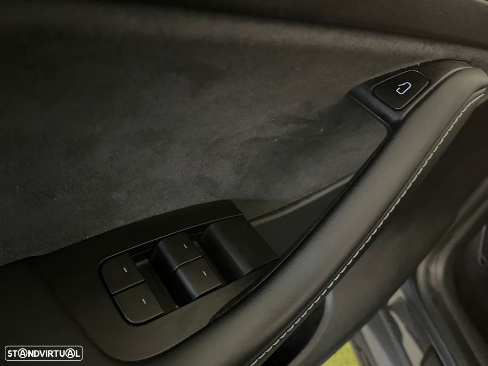 Tesla Model Y Long Range Dual Motor AWD - 38