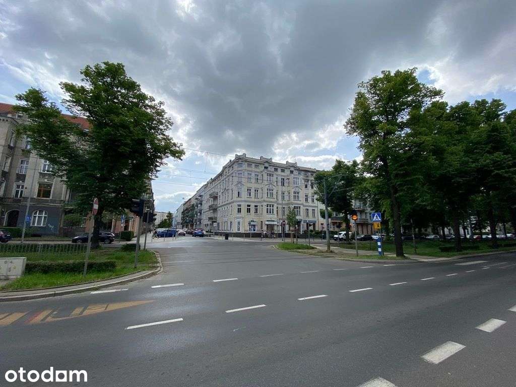 Klimatyczne mieszkanie w odnowionej kamienicy Ip.