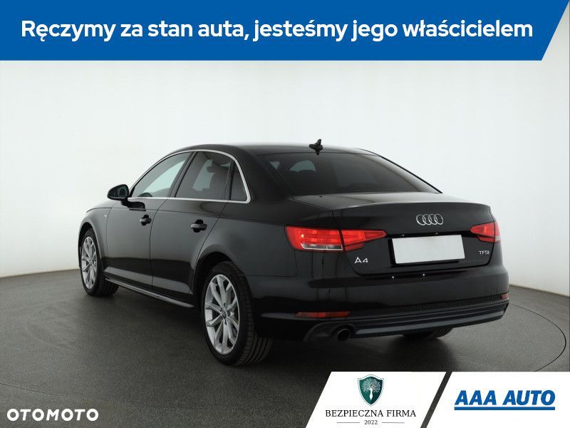 Audi A4 Limousine - 6