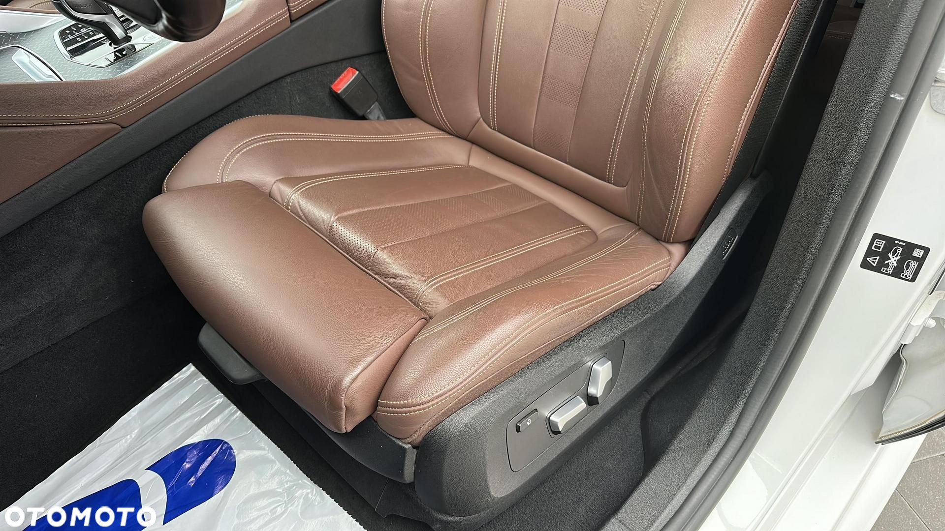 BMW X6 xDrive40i mHEV - 14